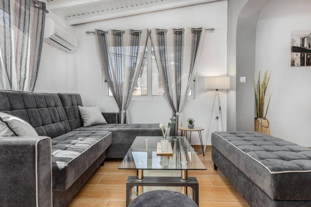 Dennis City Center Elegant Apartment Zakynthos Exterior photo