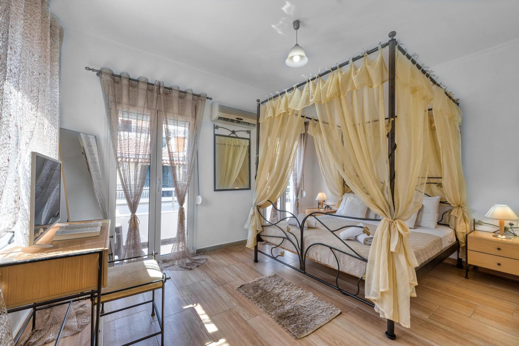 Dennis City Center Elegant Apartment Zakynthos Exterior photo