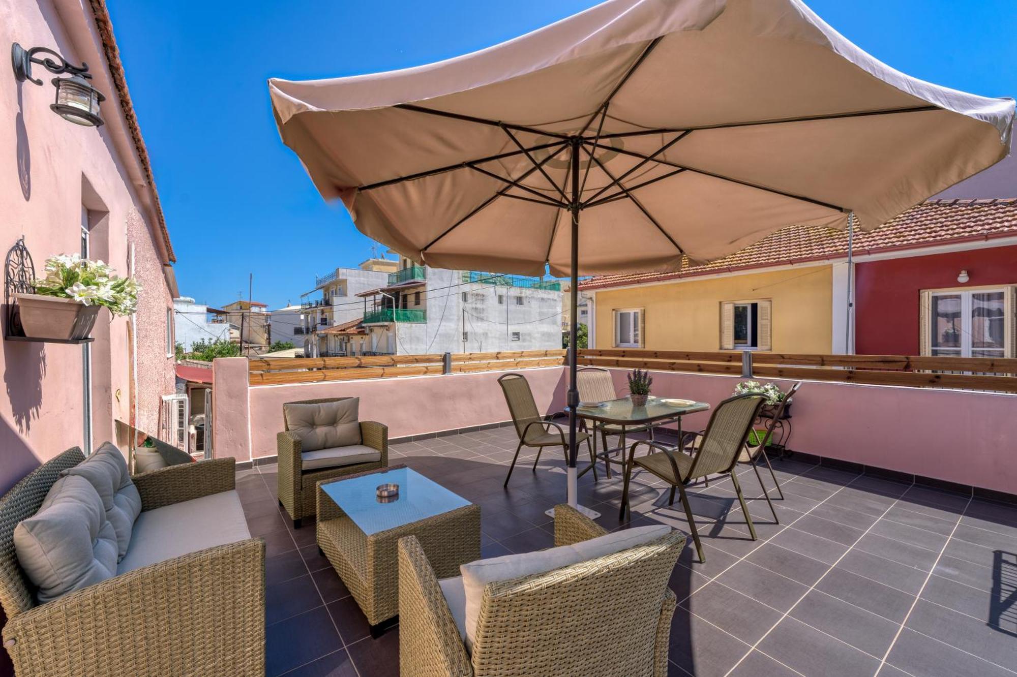 Dennis City Center Elegant Apartment Zakynthos Exterior photo